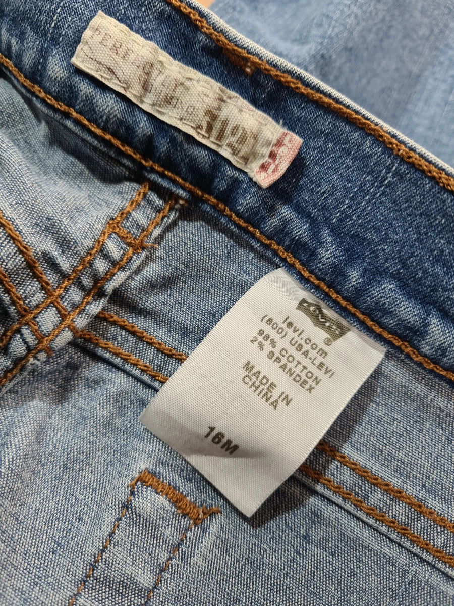 Vintage Levis Jeans 512 Perfectly Slimming Hellblau M-L 5 Vintage Levis Jeans 512 Perfectly Slimming Hellblau M-L – Bild 3