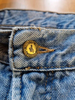 Vintage Mustang Jeans Hellblau S-M -Klassisch Geschaft 20221024 174900 1200x1200