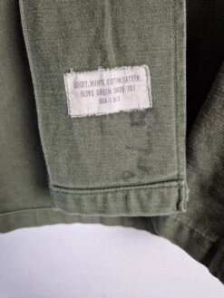 Vintage US Army Shirt OG-107 Sateen Utility Army Vietnam (14 1/2 X 33) M-L -Klassisch Geschaft 20221110 191217 1200x1200