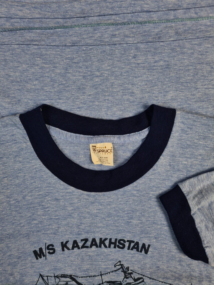 Vintage Mayo Spruce Ringer Shirt 70s M/S Kazakhstan Single Stitched Made In USA Blau M-L 4 Vintage Mayo Spruce Ringer Shirt 70s M/S Kazakhstan Single Stitched Made In USA Blau M-L – Bild 2